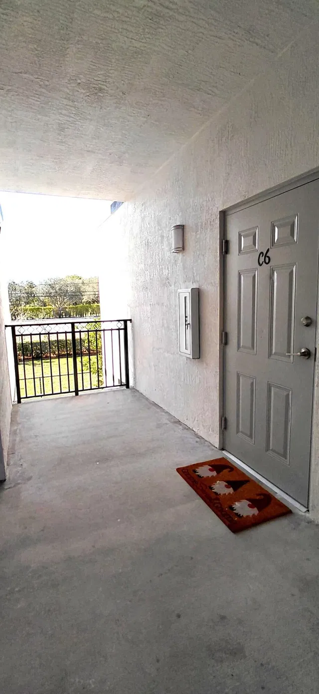 Unit C6 photo 2