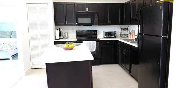Unit C6 photo 7