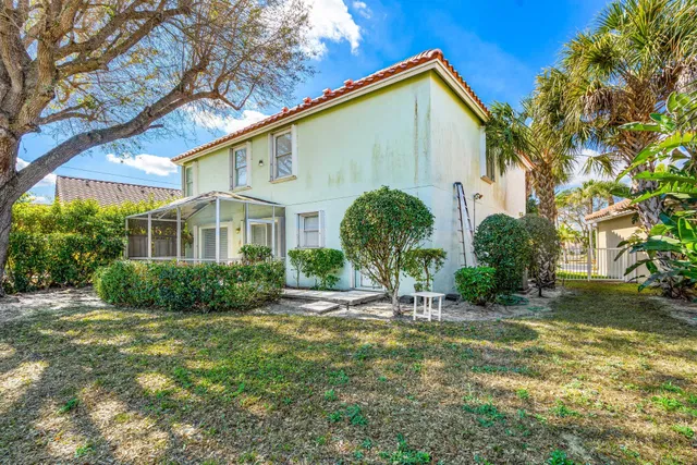 Residence photo 11