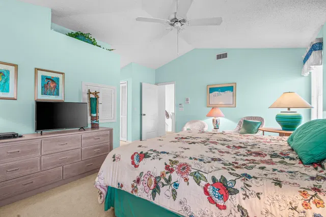 Residence photo 19