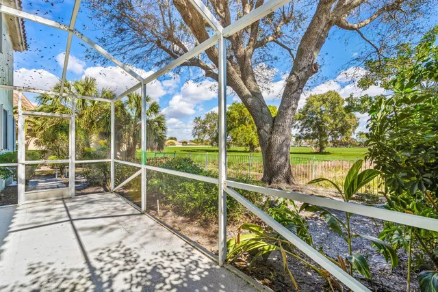 Residence photo 41