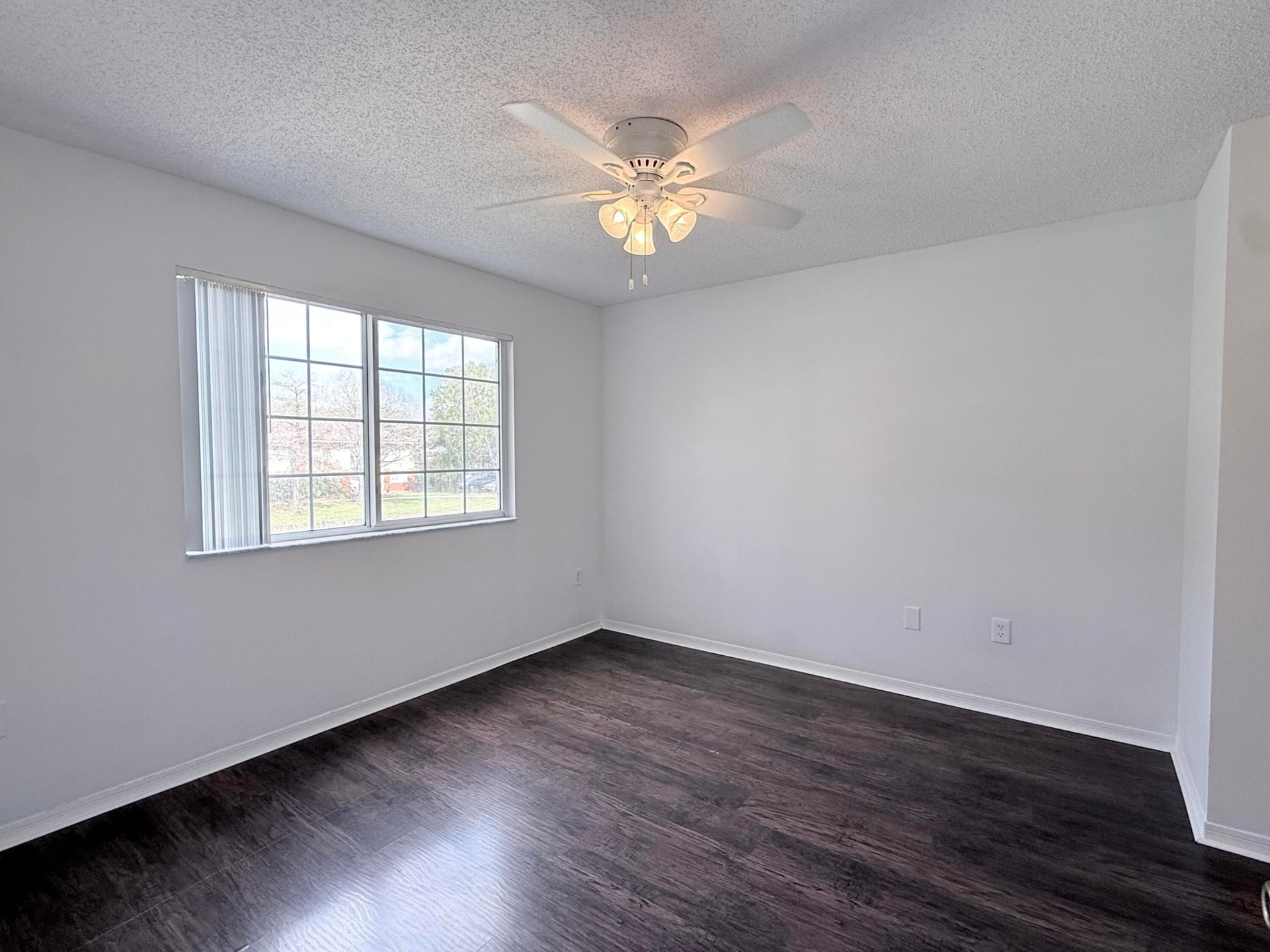 Unit 918 photo 6
