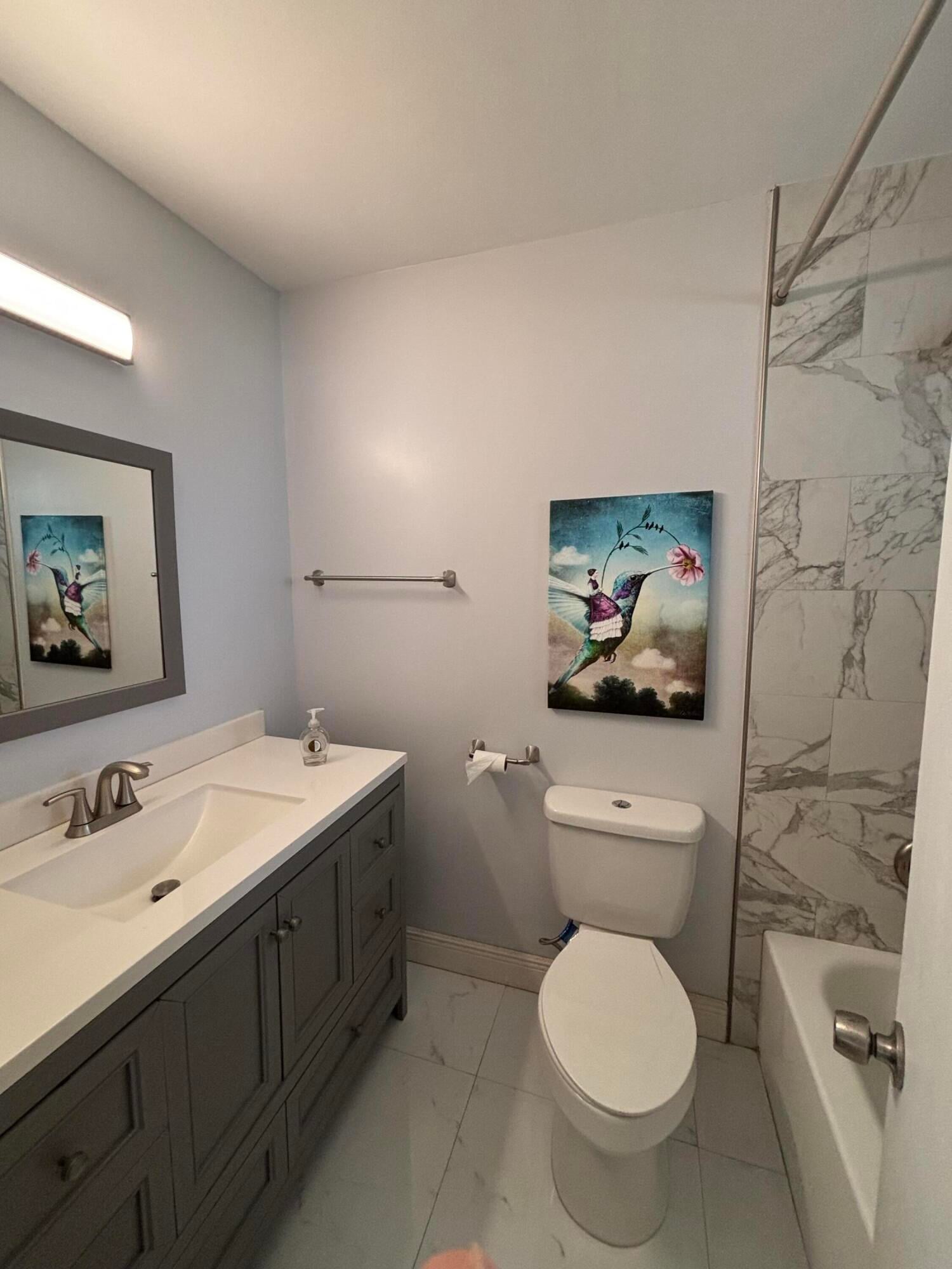 Unit 8b photo 14