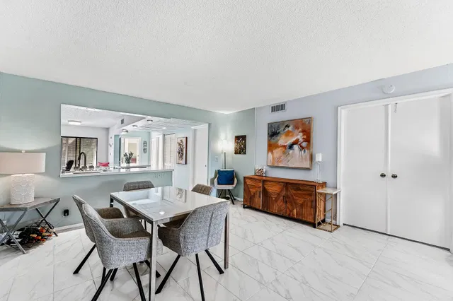 Unit 204 photo 13