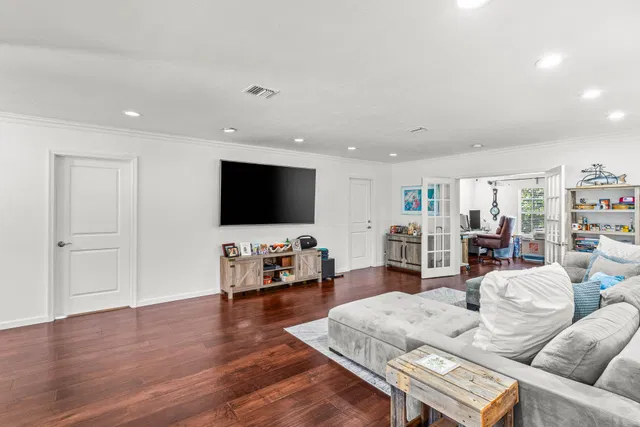 Residence photo 5