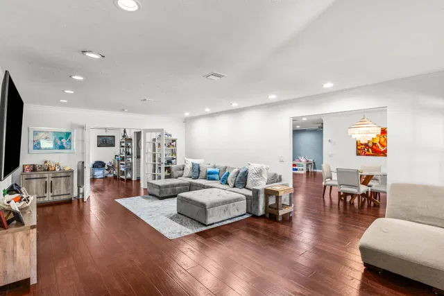Residence photo 7