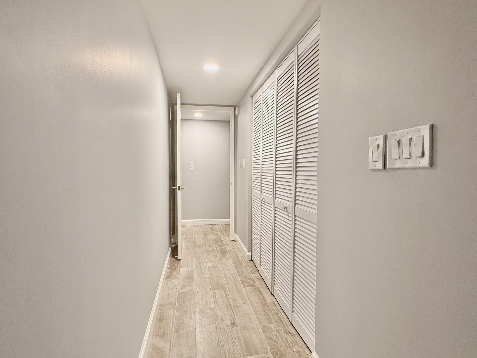 Unit 102 photo 26