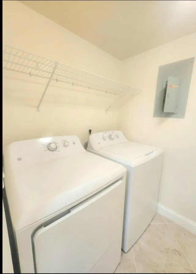 Unit B-2 photo 13