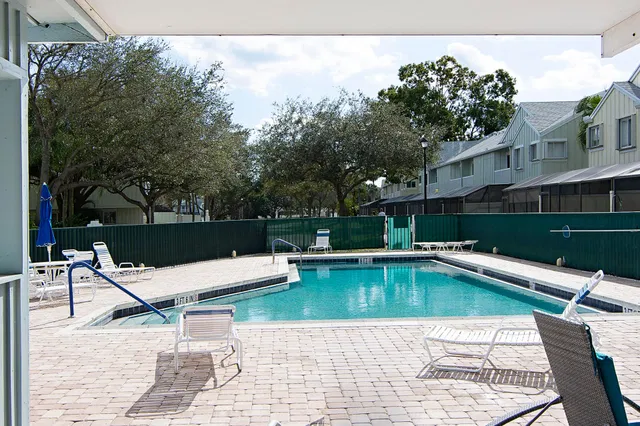Unit 2 photo 20