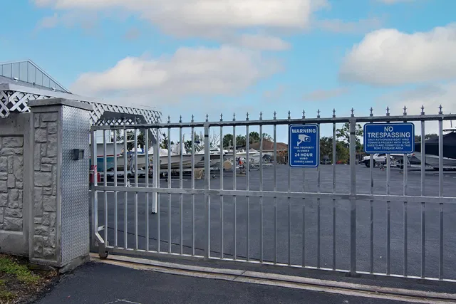 Unit 2 photo 21