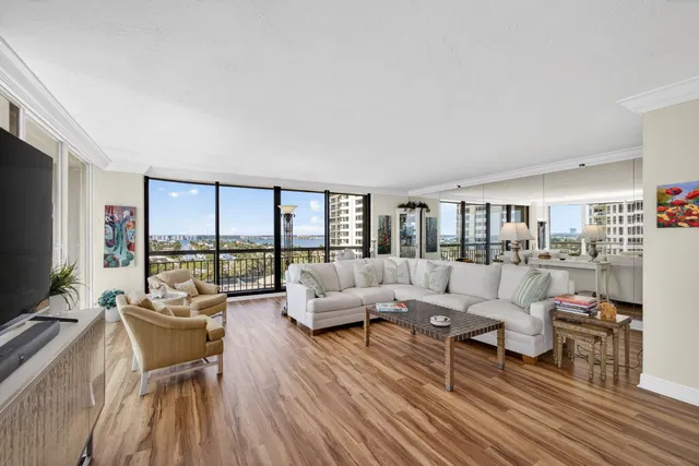 4000 N Ocean Singer Island Unit 904 photo 11