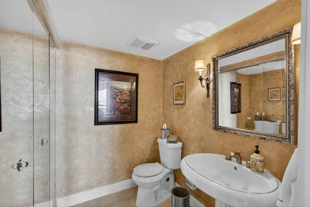 4000 N Ocean Singer Island Unit 904 photo 33