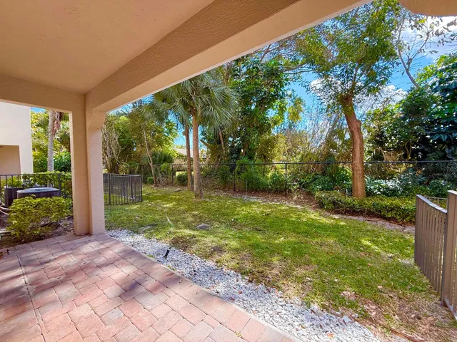Old Palm Golf Club Residence photo 10