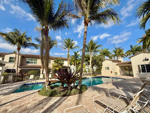 Old Palm Golf Club Residence photo 31