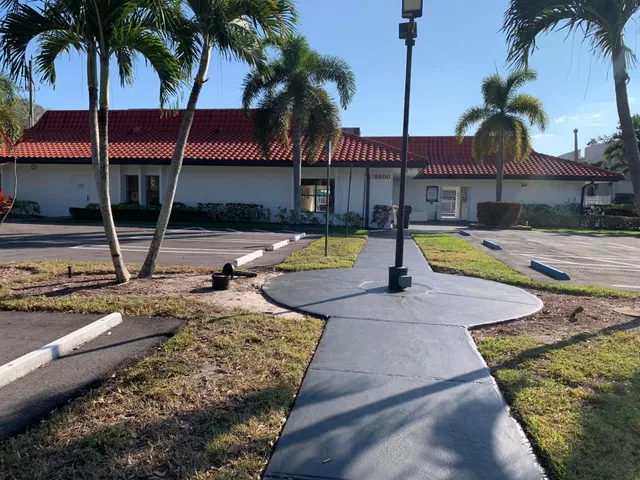 Unit 109 photo 12