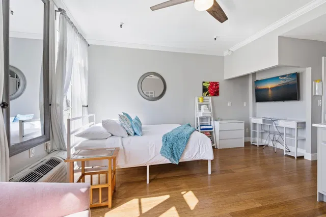 Unit 3013 photo 5