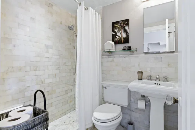 Unit 3013 photo 13