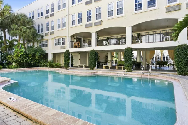 Unit 3013 photo 19