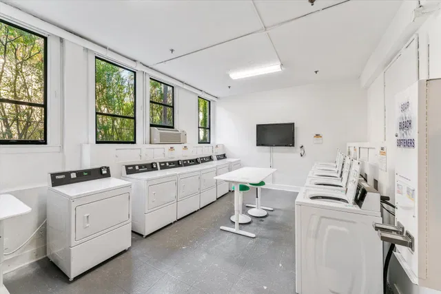 Unit 3013 photo 29