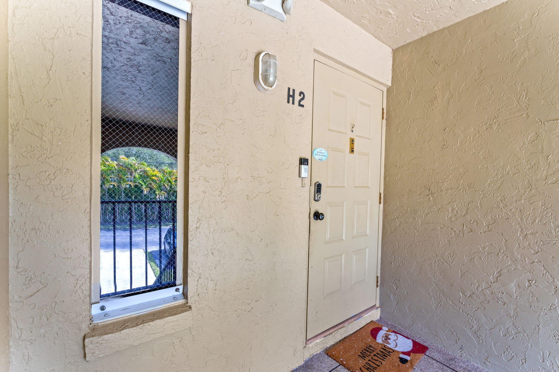 Unit H2 photo 2