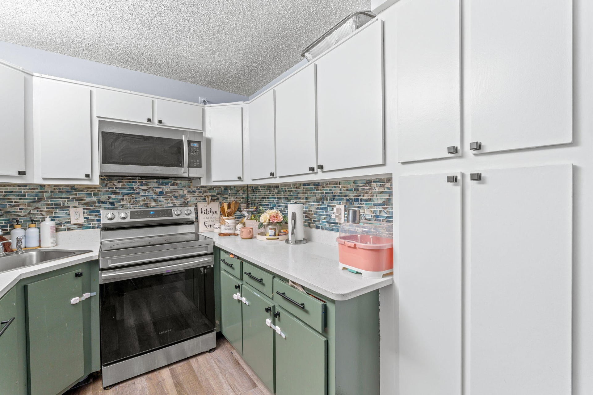 Unit H2 photo 10
