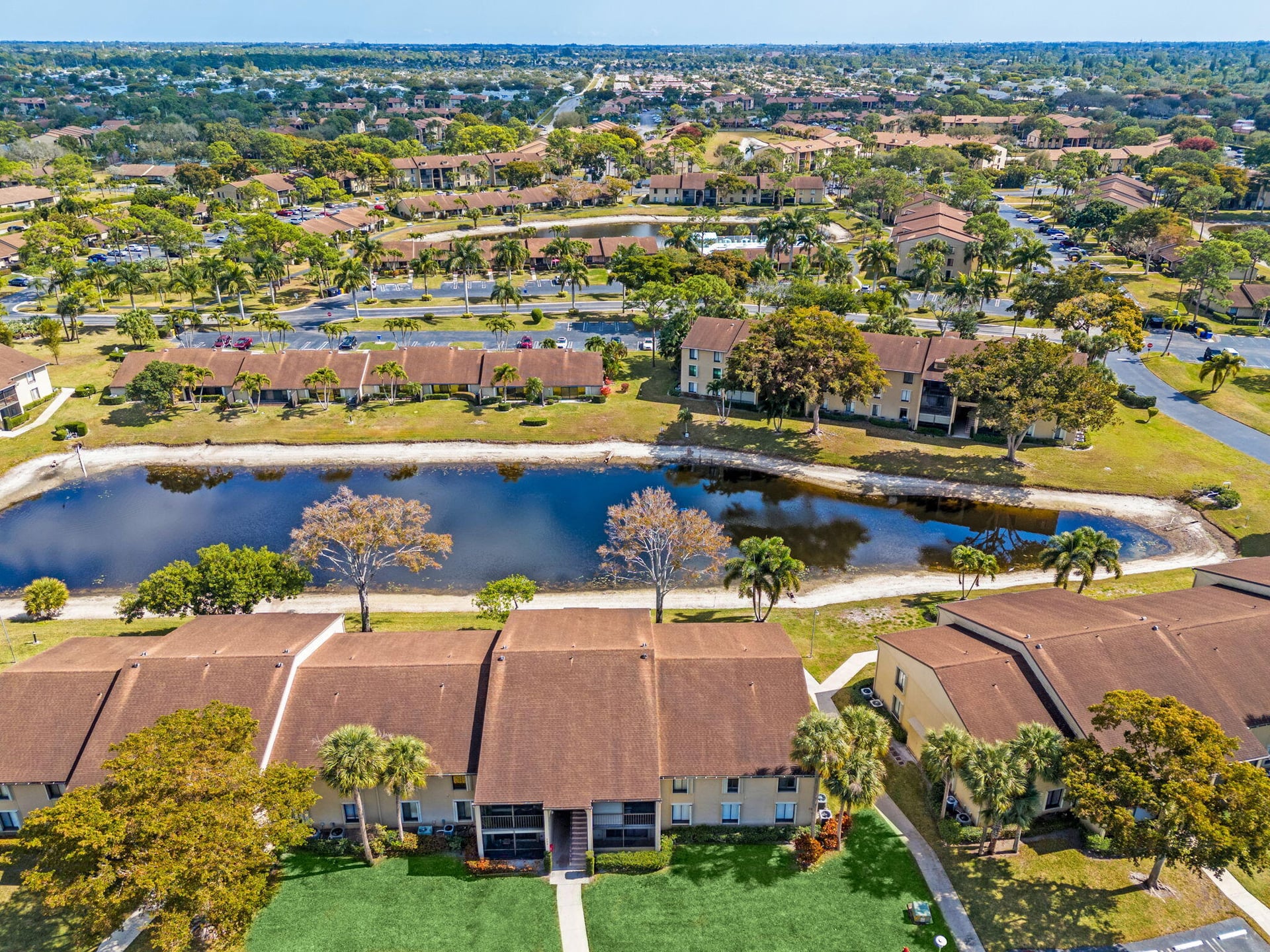 Unit H2 photo 25