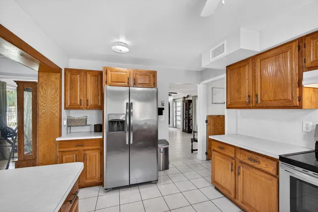  Residence photo 30
