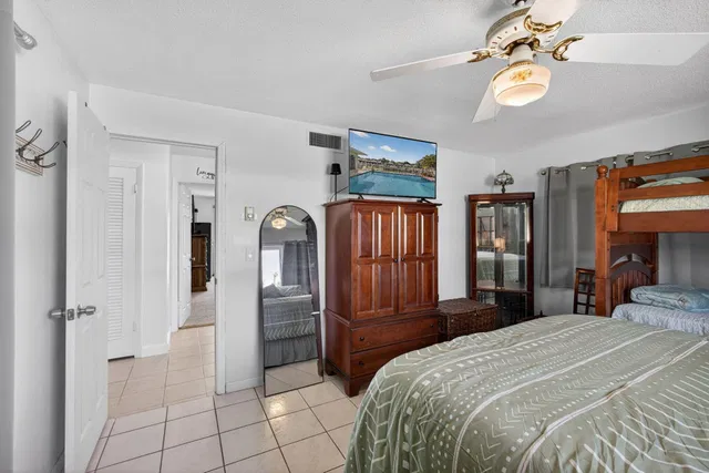  Residence photo 44