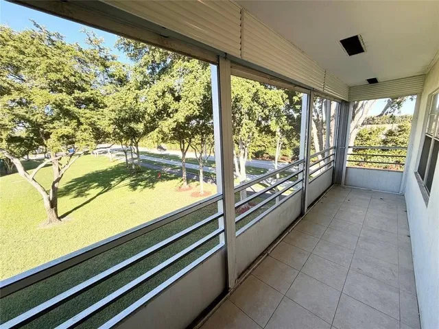 Unit 84 photo 21