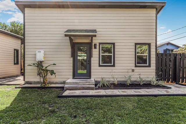 Residence photo 23