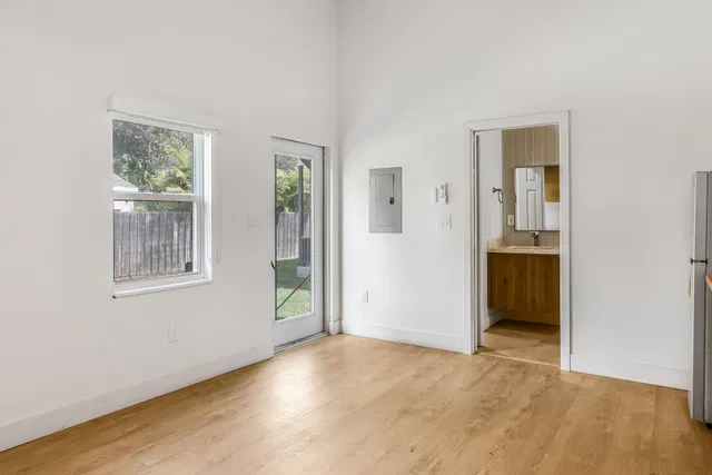 Residence photo 26