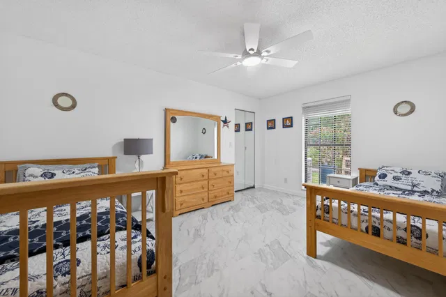 Residence photo 15