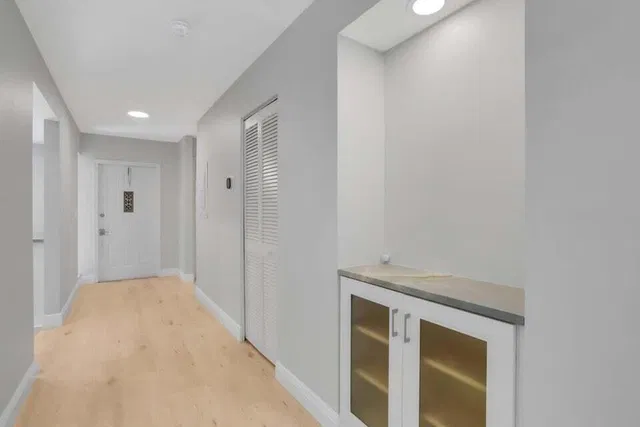 Residence photo 3