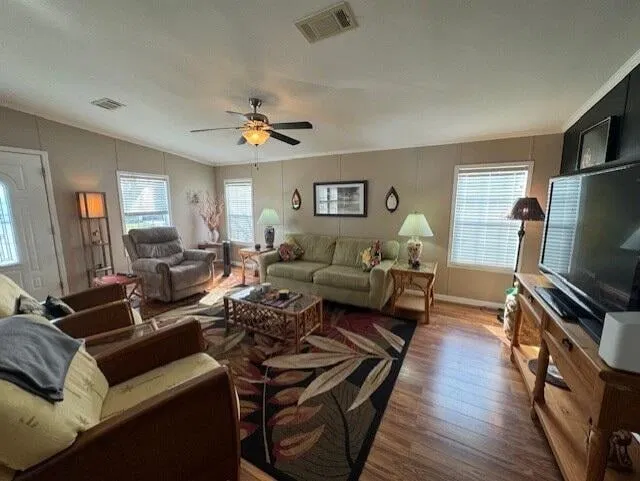  Residence photo 5