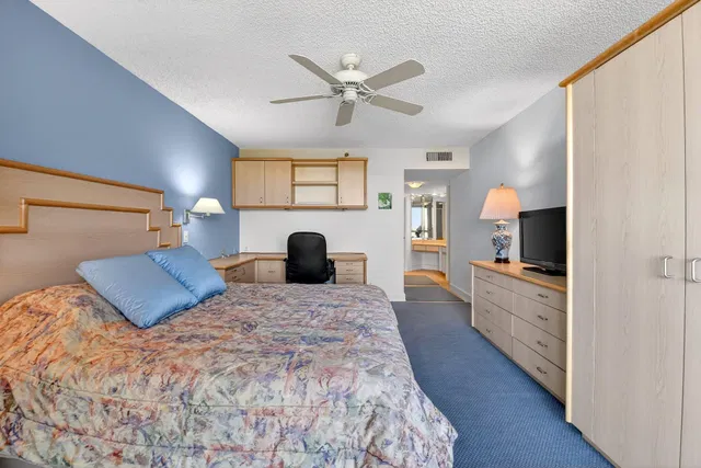 Unit 604 photo 29