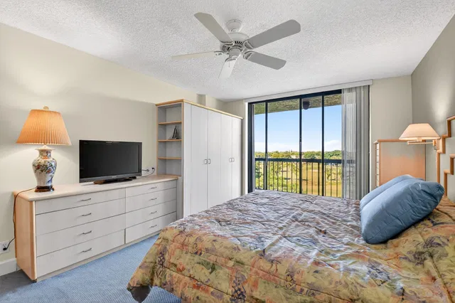 Unit 604 photo 30