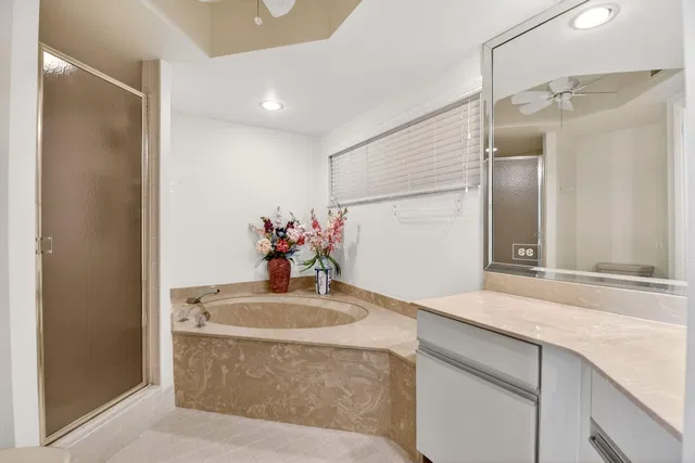 Unit 604 photo 35