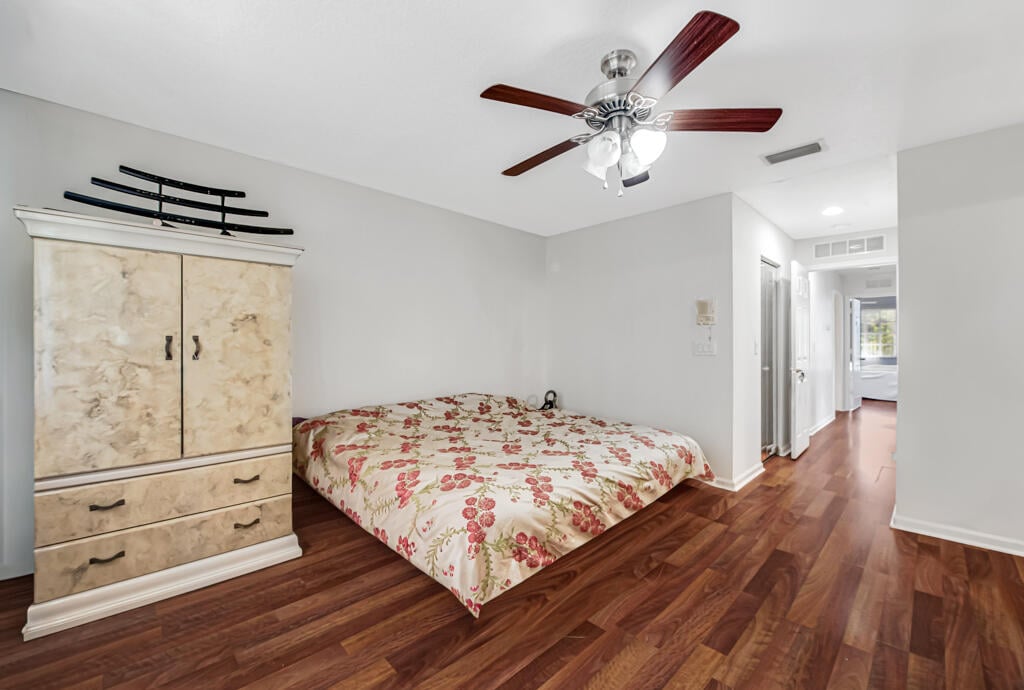 Residence photo 24