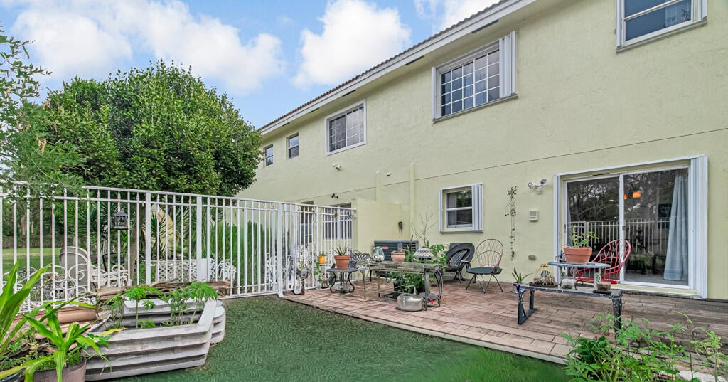 Residence photo 33