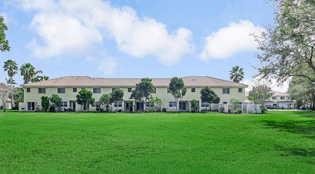 Residence photo 37