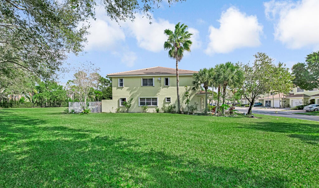 Residence photo 39