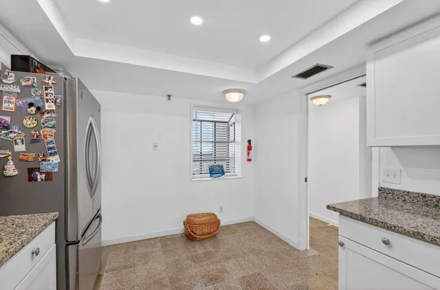 Unit 117 photo 11