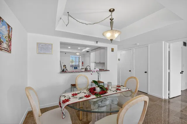 Unit 117 photo 14