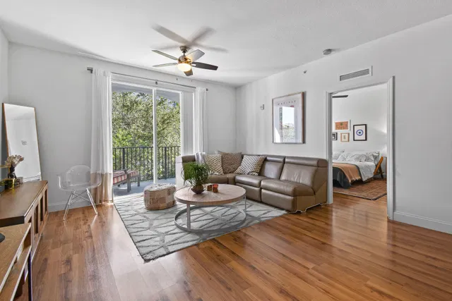 Pineapple Grove Village Condominiums Unit 1320 photo 3