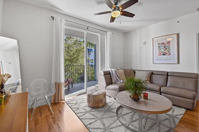 Pineapple Grove Village Condominiums Unit 1320 photo 5
