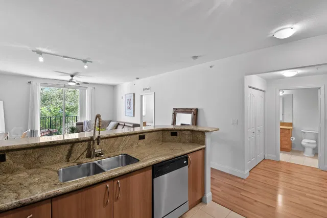 Pineapple Grove Village Condominiums Unit 1320 photo 12