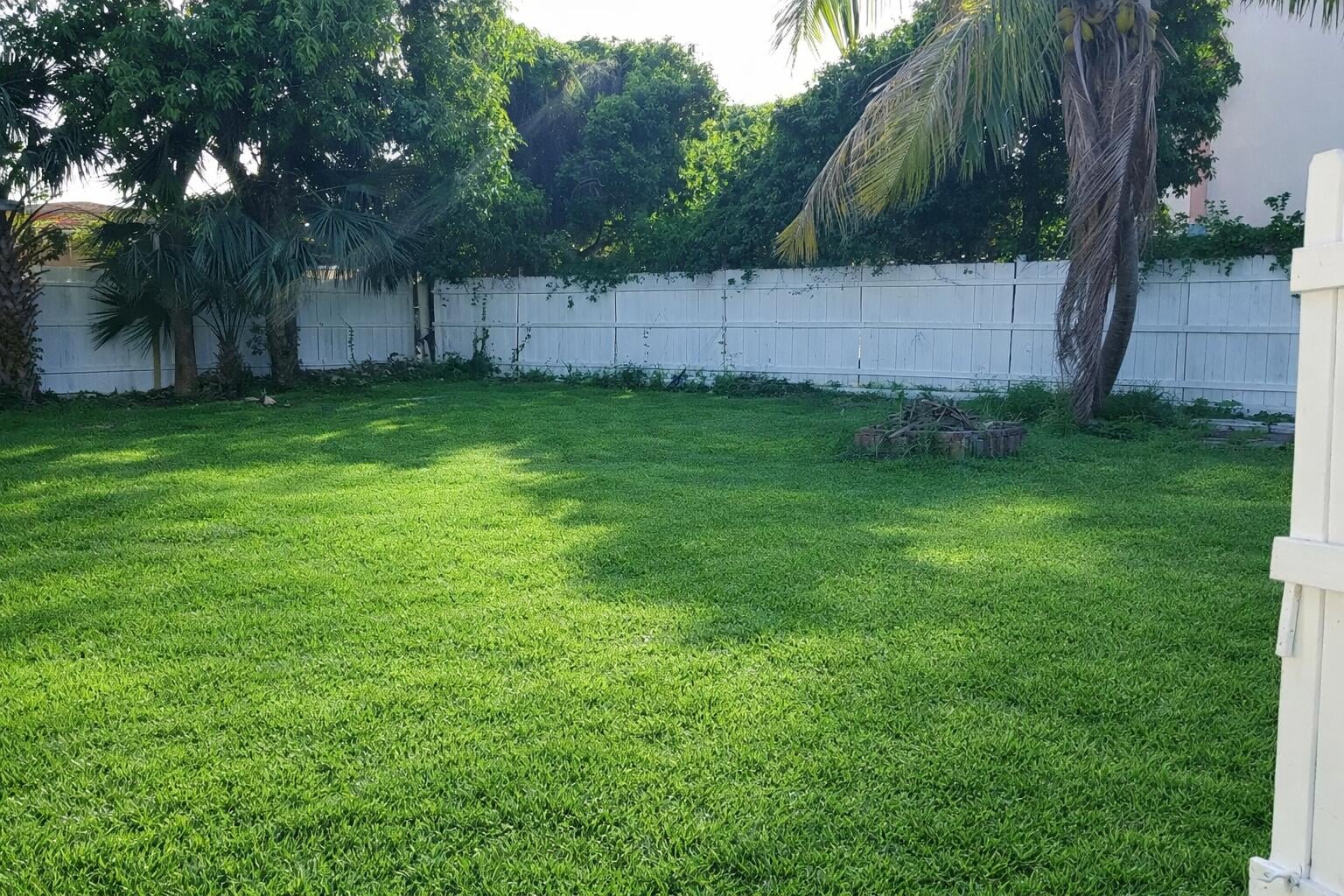 West Palm Beach Residence photo 21
