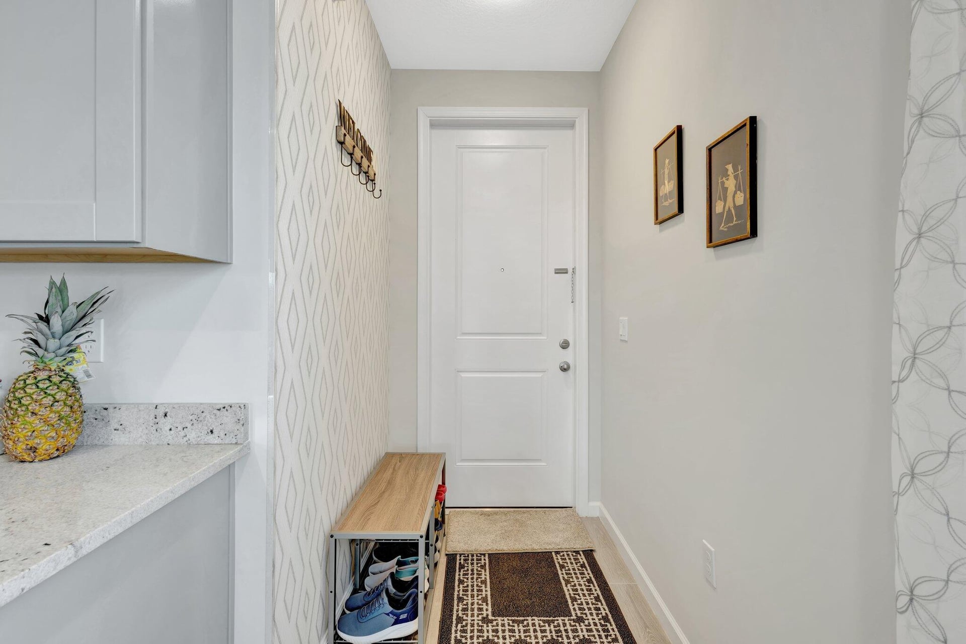 Residence photo 6