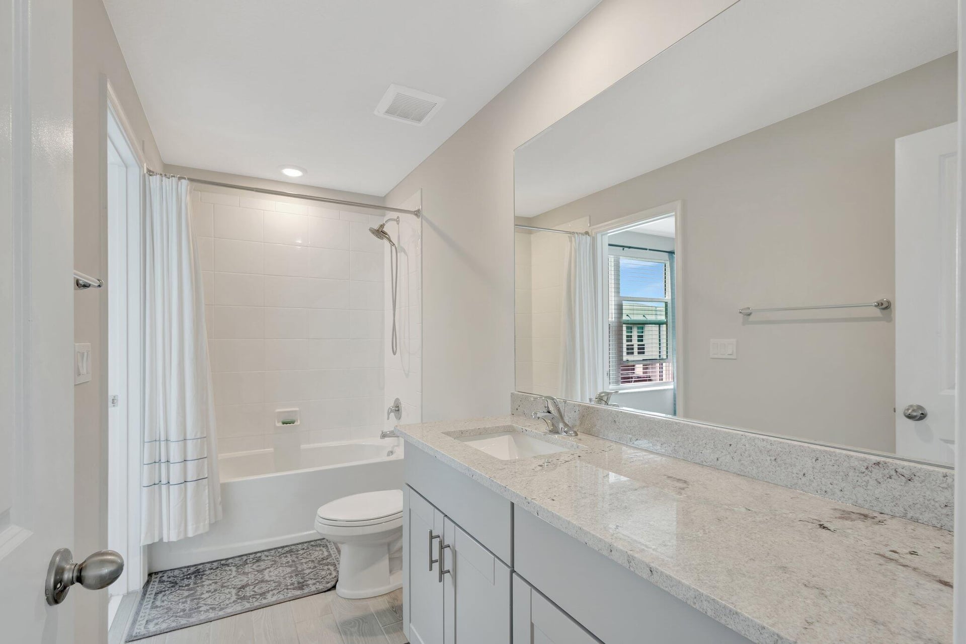 Residence photo 37