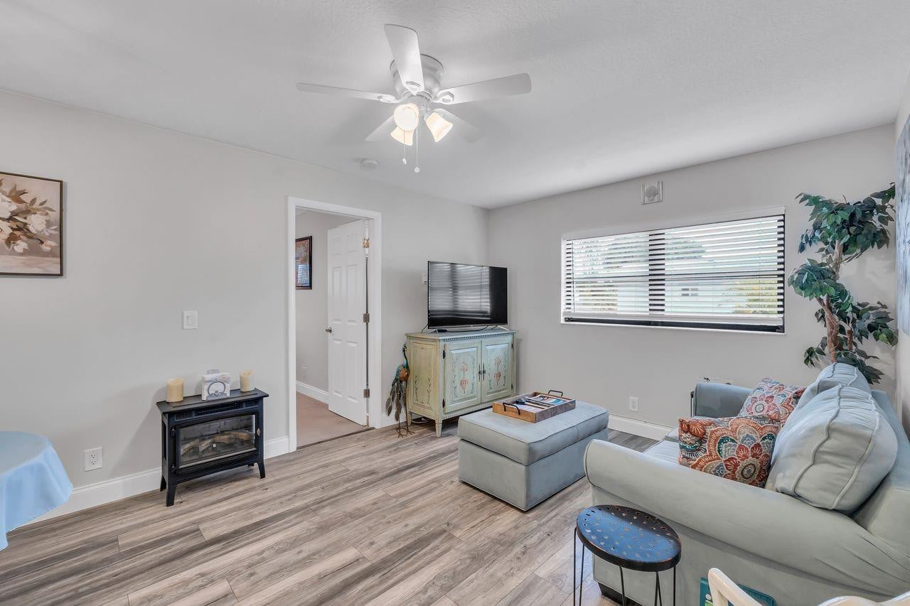 Residence photo 15